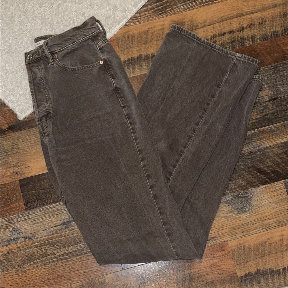 Woman’s Brown high-rise bootcut Jeans